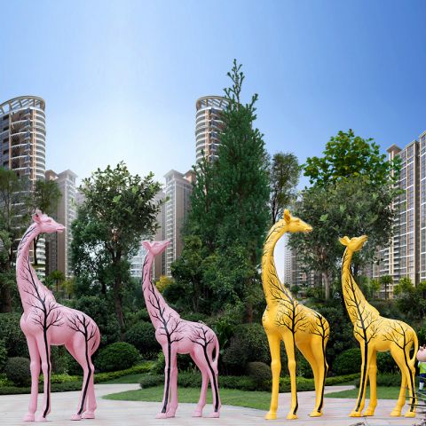 玻璃钢手绘长颈鹿雕塑